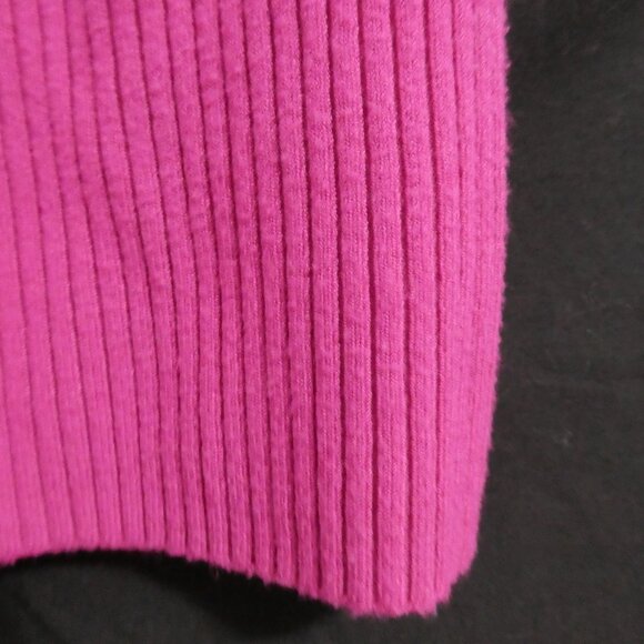 SUZY SHIER | medium | Vibrant Pink Ruched Sleeveless Top | Decorative Accent - Picture 13 of 13